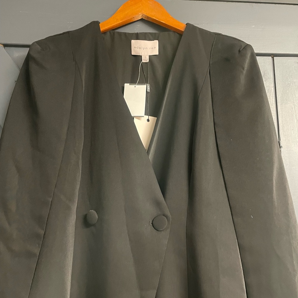 Adelyn Rae Black Double-Breasted Blazer Cape Dress - Picture 2 of 10